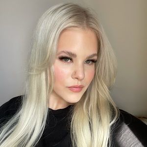 Meet your Posher, Emma-lei